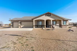 11295 N Scalli Way, Prescott Valley, AZ 86315 - Photo 3