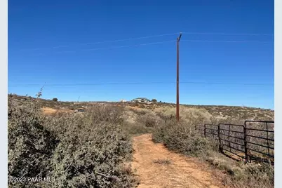 17171 E Cardinal Lane, Dewey-Humboldt, AZ 86327 - Photo 11