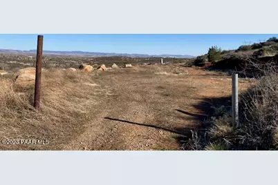 17171 E Cardinal Lane, Dewey-Humboldt, AZ 86327 - Photo 9