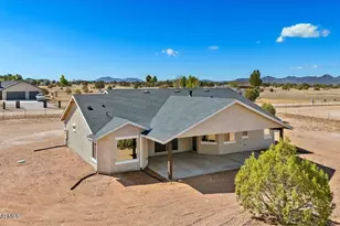 1220 E Cougar Rdg Rd, Paulden, AZ 86334 - Photo 25