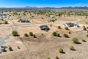 1220 E Cougar Rdg Rd, Paulden, AZ 86334 - Photo 27