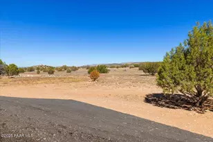 1220 E Cougar Rdg Rd, Paulden, AZ 86334 - Photo 23