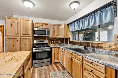 33694 W Gallina Road, Seligman, AZ 86337 - Photo 13