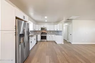 3257 N Constance Dr, Prescott Valley, AZ 86314 - Photo 9