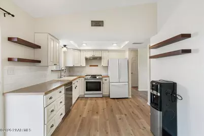 17690 E Bob White Road, Mayer, AZ 86333 - Photo 11