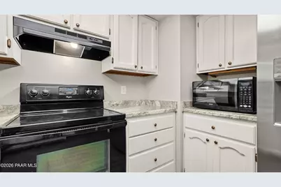 11113 E Cochise Circle, Dewey-Humboldt, AZ 86327 - Photo 5