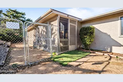 11113 E Cochise Circle, Dewey-Humboldt, AZ 86327 - Photo 19