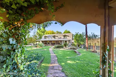 12070 W Kelton Lane, Skull Valley, AZ 86338 - Photo 9