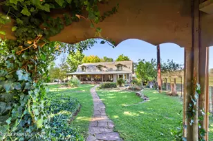 12070 W Kelton Ln, Skull Valley, AZ 86338 - Photo 9