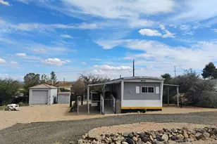 20877 E Deer Valley Ln, Mayer, AZ 86333 - Photo 11