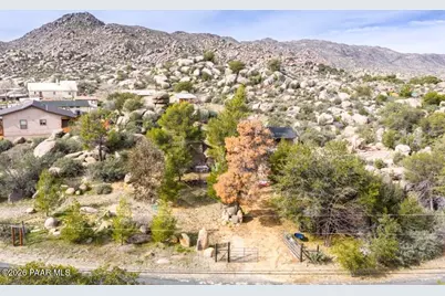23256 S Mountainaire Drive, Yarnell, AZ 85362 - Photo 11