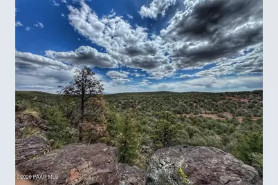 44600 N Shadow Rock Trail, Seligman, AZ 86337 - Photo 1