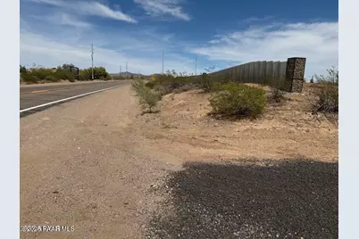 Xx00E N 253rd Avenue, Morristown, AZ 85342 - Photo 5
