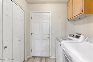 11055 E Lariat Ln, Dewey-Humboldt, AZ 86327 - Photo 15