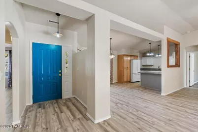 11055 E Lariat Lane, Dewey-Humboldt, AZ 86327 - Photo 3