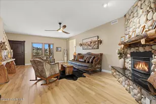 1560 Southpark Cir, Prescott, AZ 86305 - Photo 7