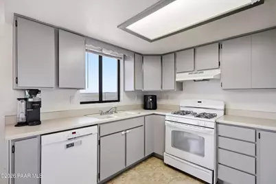 3947 N Constance Drive, Prescott Valley, AZ 86314 - Photo 11