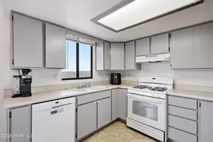 3947 N Constance Dr, Prescott Valley, AZ 86314 - Photo 11