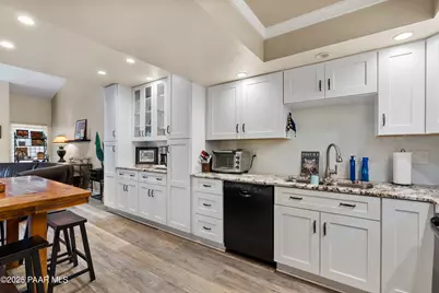 217 Creekside Circle #16e, Prescott, AZ 86303 - Photo 11