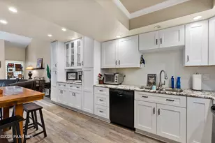 217 Creekside Cir, Prescott, AZ 86303 - Photo 11