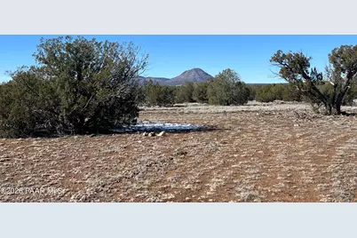 8520 W Ajo Jogger Trail, Ash Fork, AZ 86320 - Photo 35