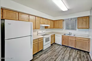 425 S Alarcon St, Prescott, AZ 86303 - Photo 9