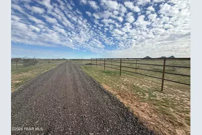 00Xxa2 W Williams Road, Aguila, AZ 85320 - Photo 11