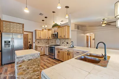 25820 N Merlot Lane, Paulden, AZ 86334 - Photo 9