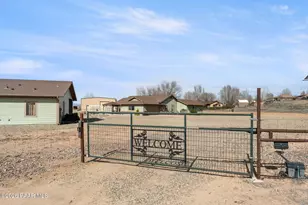 25820 N Merlot Ln, Paulden, AZ 86334 - Photo 51