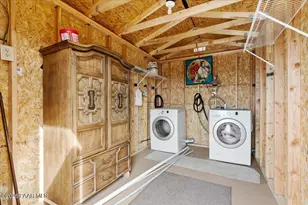 8475 W Red Rock Rd, Kirkland, AZ 86332 - Photo 35