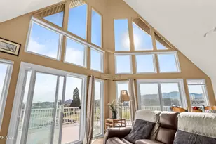 11347 E Manzanita Trail, Dewey-Humboldt, AZ 86327 - Photo 17