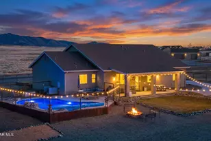 8350 N Covered Wagon Trail, Prescott Valley, AZ 86315 - Photo 11