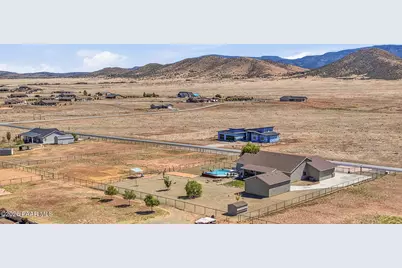 8350 N Covered Wagon Trail, Prescott Valley, AZ 86315 - Photo 33