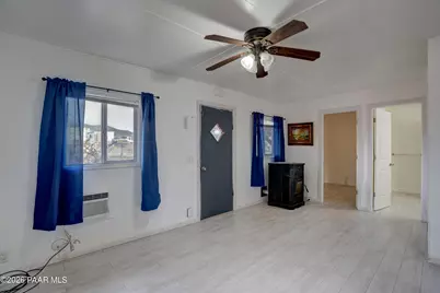 9040 S Magby Drive, Wilhoit, AZ 86332 - Photo 5