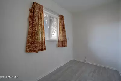 9040 S Magby Drive, Wilhoit, AZ 86332 - Photo 11