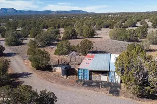 38236 W Howling Coyote Rd, Seligman, AZ 86337 - Photo 49