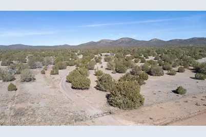 38236 W Howling Coyote Road, Seligman, AZ 86337 - Photo 61