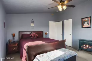 38236 W Howling Coyote Rd, Seligman, AZ 86337 - Photo 17