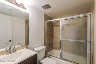 1810 E Blacklidge Dr, Tucson, AZ 85719 - Photo 9