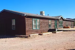 36875 W Aventura Nueva Rd, Seligman, AZ 86337 - Photo 5