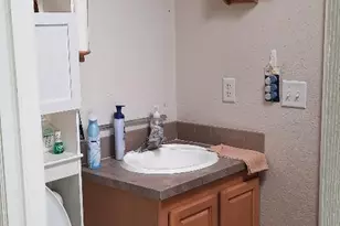 36875 W Aventura Nueva Rd, Seligman, AZ 86337 - Photo 15