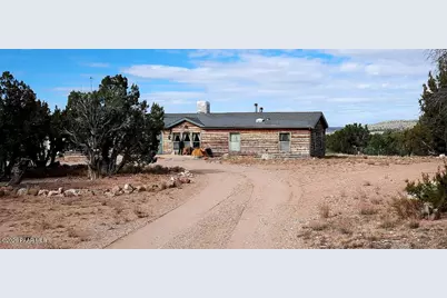 36875 W Aventura Nueva Road, Seligman, AZ 86337 - Photo 1