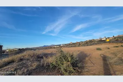 14393 E White Drive, Dewey-Humboldt, AZ 86327 - Photo 19