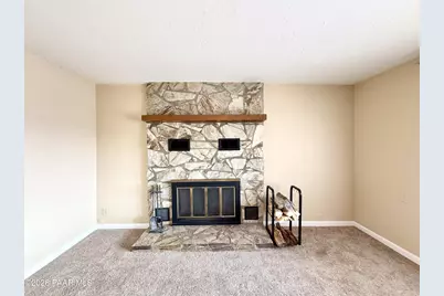 10746 E Manzanita Trail, Dewey-Humboldt, AZ 86327 - Photo 11