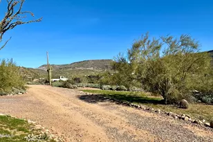 32240 S Lisa Dr, Black Canyon City, AZ 85324 - Photo 33