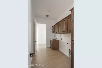 11938 N Hickory Drive, Prescott Valley, AZ 86315 - Photo 17