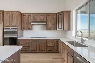 11938 N Hickory Dr, Prescott Valley, AZ 86315 - Photo 7