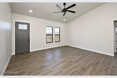 9977 E Arrowhead Drive, Prescott Valley, AZ 86314 - Photo 5