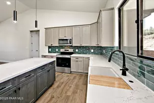 9977 E Arrowhead Dr, Prescott Valley, AZ 86314 - Photo 9