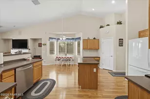 7419 N Windy Walk Way, Prescott Valley, AZ 86315 - Photo 13